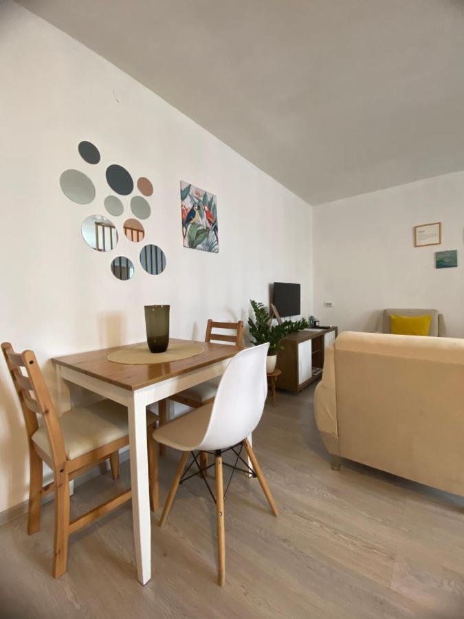 Happy Place Apartment Podgoriţa Exterior foto